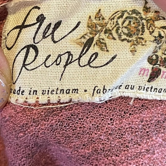 Free People Top M Daisy Lace Crochet Berry Purple Festival Concert Boho Cottage - Picture 7 of 7